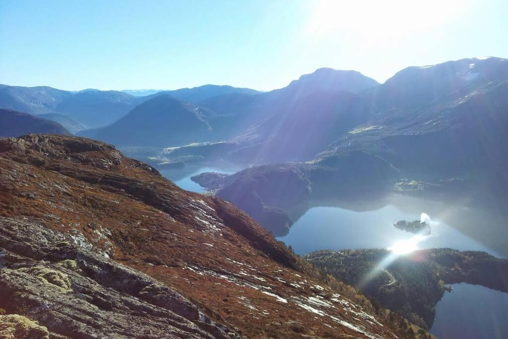 Bakken, Feriebolig Villa Volda Екстериор снимка