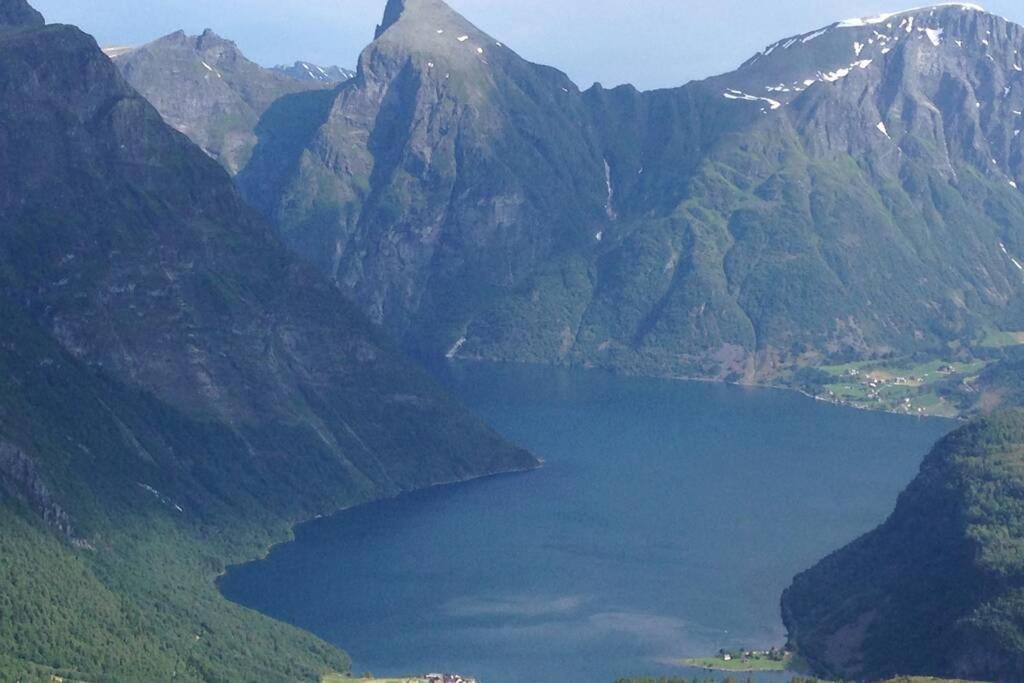 Bakken, Feriebolig Villa Volda Екстериор снимка