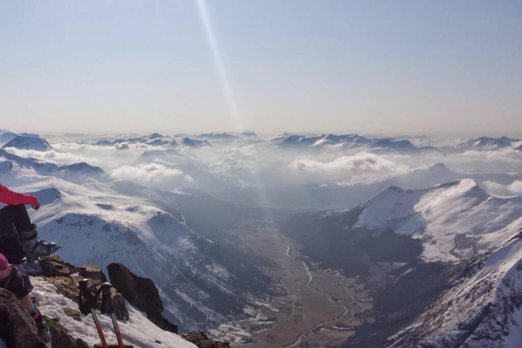 Bakken, Feriebolig Villa Volda Екстериор снимка